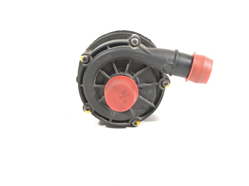 Recambio de bomba agua para volkswagen golf vii lim. gte referencia OEM IAM 04L965567  0392024003