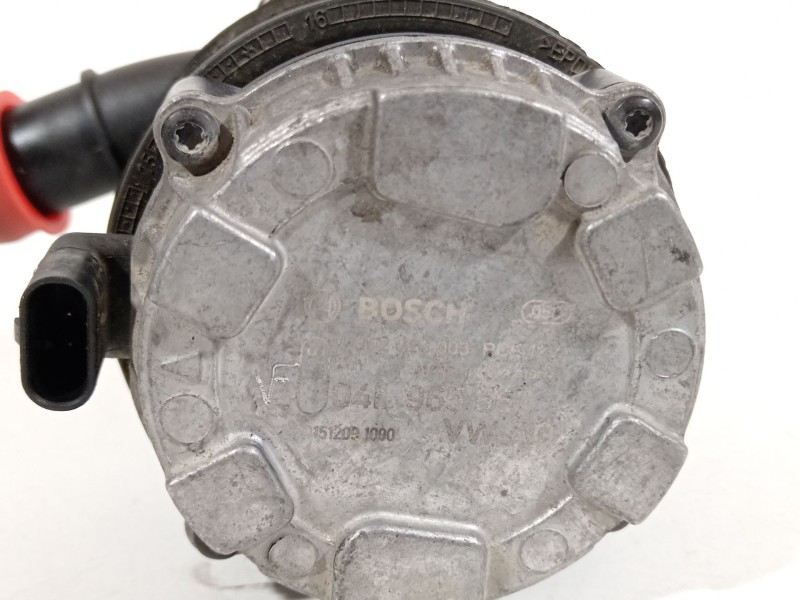 Recambio de bomba agua para volkswagen golf vii lim. gte referencia OEM IAM 04L965567  0392024003