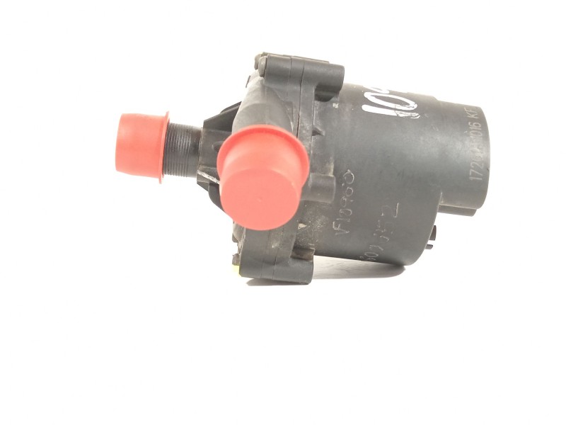 Recambio de bomba agua para renault zoe bose referencia OEM IAM 144B03731R  255234