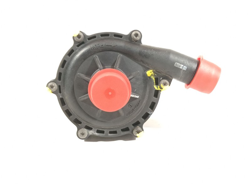 Recambio de bomba agua para renault zoe bose referencia OEM IAM 144B03731R  255234