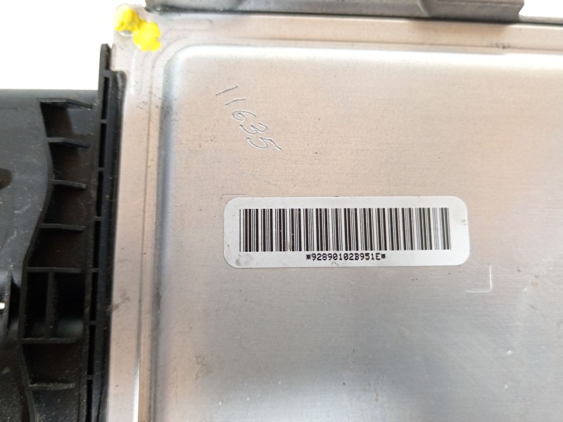 Recambio de centralita motor uce para peugeot 5008 premium referencia OEM IAM 9666556980  