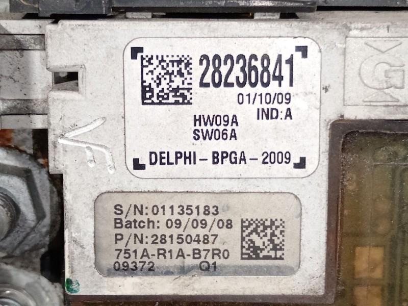 Recambio de caja reles / fusibles para peugeot 5008 premium referencia OEM IAM 9667044980  