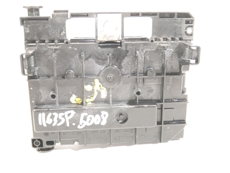 Recambio de caja reles / fusibles para peugeot 5008 premium referencia OEM IAM 9667044980  
