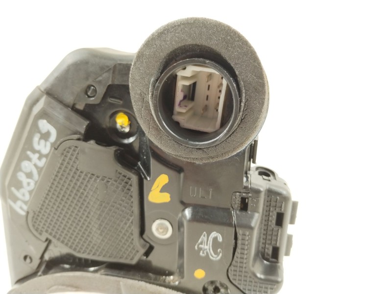 Recambio de cerradura puerta trasera izquierda para toyota auris (_e18_) 1.4 d-4d (nde180_) referencia OEM IAM 6905005050  