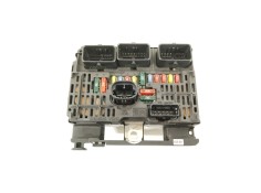 Recambio de caja reles / fusibles para peugeot 407 (6d_) 2.0 hdi 135 (6drhrh, 6drhre, 6drhrg, 6drhrj) referencia OEM IAM 9656593