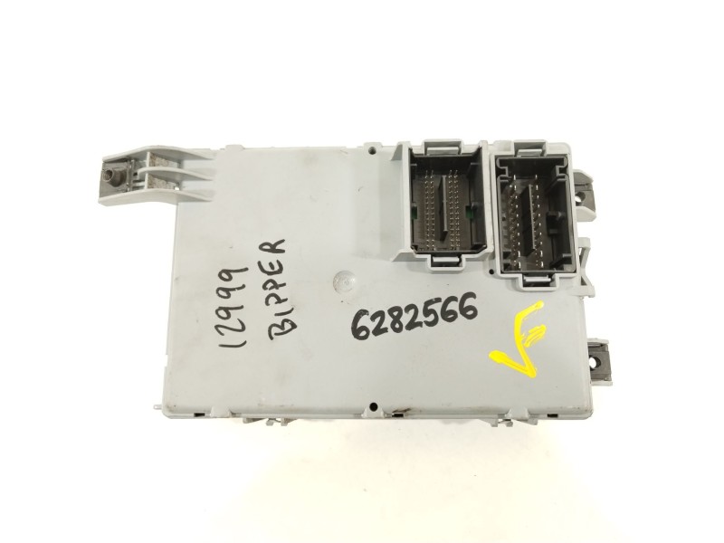 Recambio de caja reles / fusibles para peugeot bipper avantage referencia OEM IAM 1368890080  