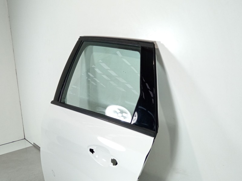 Recambio de puerta trasera izquierda para peugeot 308 sw access referencia OEM IAM 9805267180  