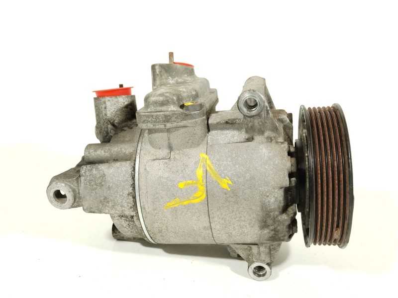 Recambio de compresor aire acondicionado para volkswagen golf vi (5k1) 1.6 tdi referencia OEM IAM 5N0820803E  