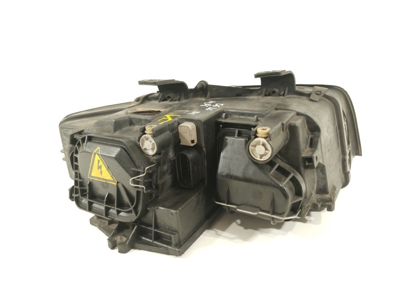 Recambio de faro izquierdo para audi a4 b6 (8e2) 2.5 tdi referencia OEM IAM 8E0941003S  
