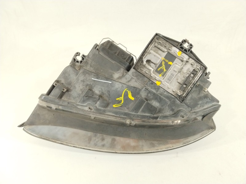 Recambio de faro derecho para audi a4 b6 (8e2) 2.5 tdi referencia OEM IAM 8E0941004S  