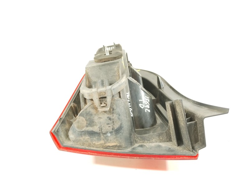 Recambio de piloto trasero derecho para renault twingo ii (cn0_) 1.2 16v (cn0k, cn0v) referencia OEM IAM 8200387889  