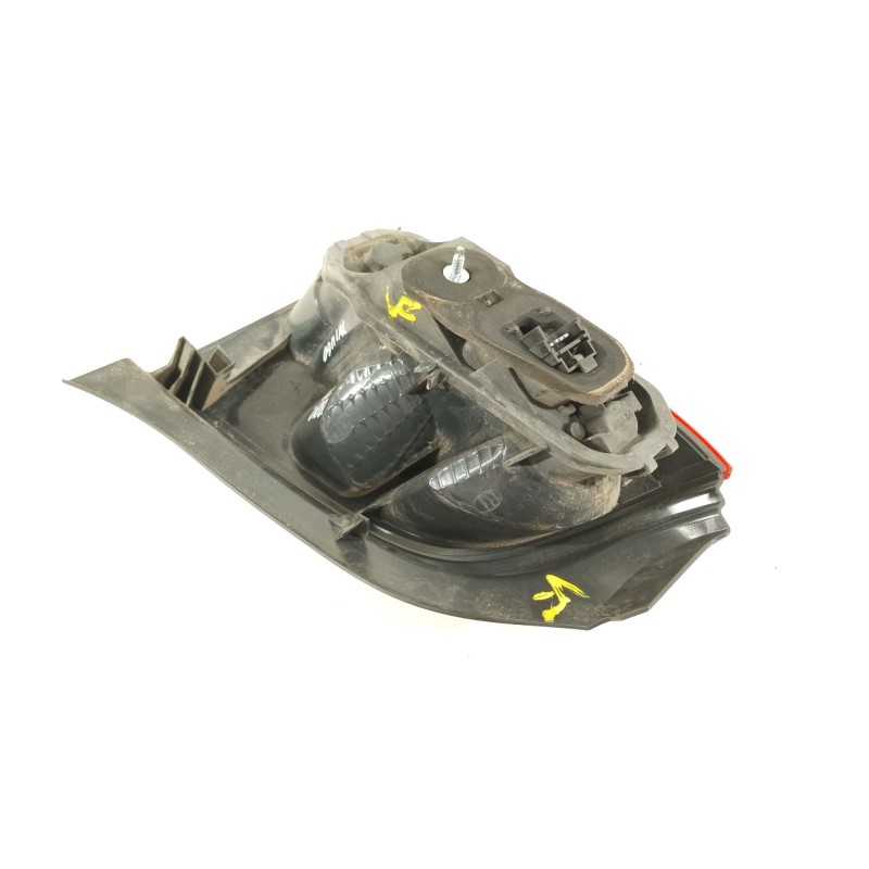 Recambio de piloto trasero derecho para renault twingo ii (cn0_) 1.2 16v (cn0k, cn0v) referencia OEM IAM 8200387889  