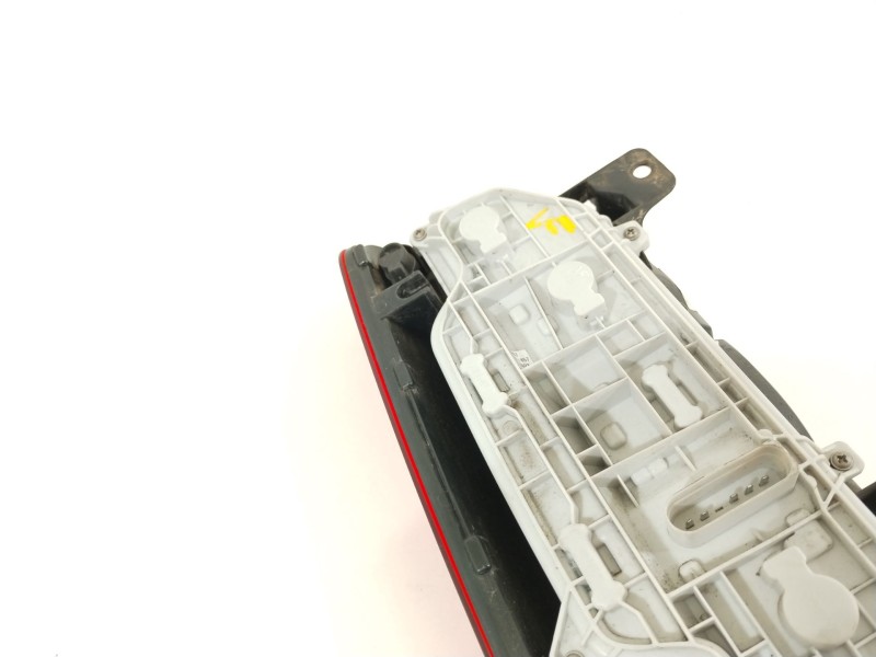 Recambio de piloto trasero derecho para volkswagen caddy furgón/kombi furgón bluemotion referencia OEM IAM 2K1945096F  