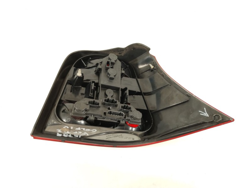 Recambio de piloto trasero izquierdo para volkswagen golf iv (1j1) 1.9 tdi referencia OEM IAM 1J69451113  