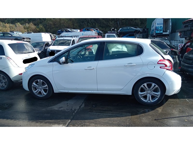 peugeot 208 i (ca_, cc_) del año 2013 peugeot 208 i (ca_, cc_) del año 2013