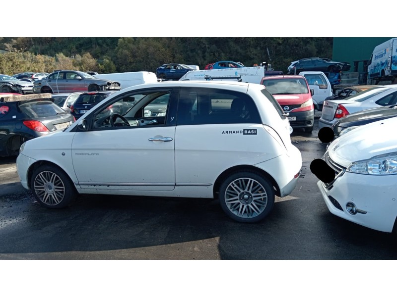 lancia ypsilon (843_) del año 2009 lancia ypsilon (843_) del año 2009