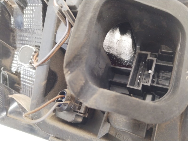 Recambio de piloto trasero derecho para skoda fabia iii (nj3) 1.0 tsi referencia OEM IAM 6V6945096  