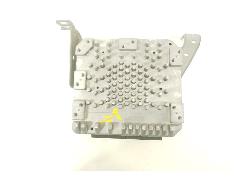 Recambio de centralita motor uce para toyota prius (nhw20) sol referencia OEM IAM 8954047130  