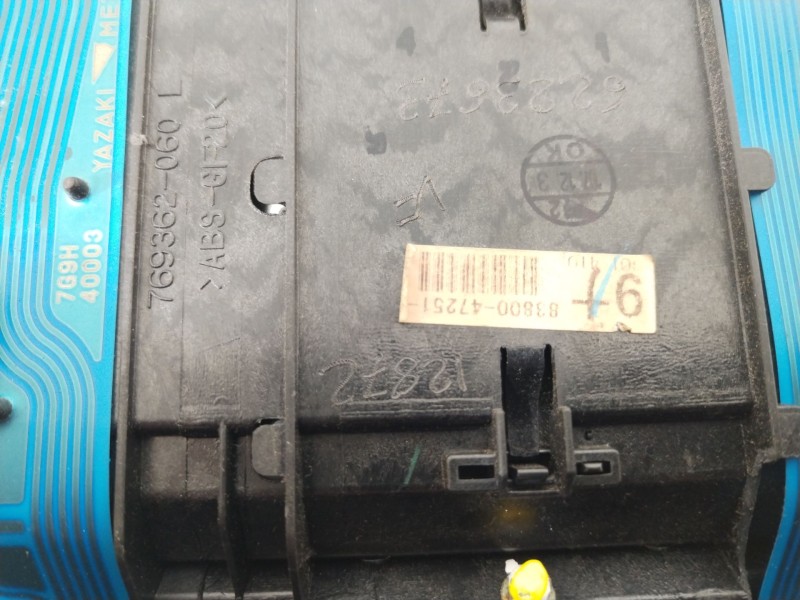 Recambio de cuadro instrumentos para toyota prius (nhw20) sol referencia OEM IAM 8380047251A  