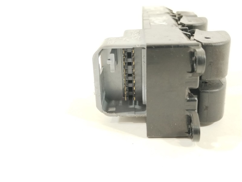 Recambio de mando elevalunas delantero izquierdo para toyota prius (nhw20) sol referencia OEM IAM 8482047050  