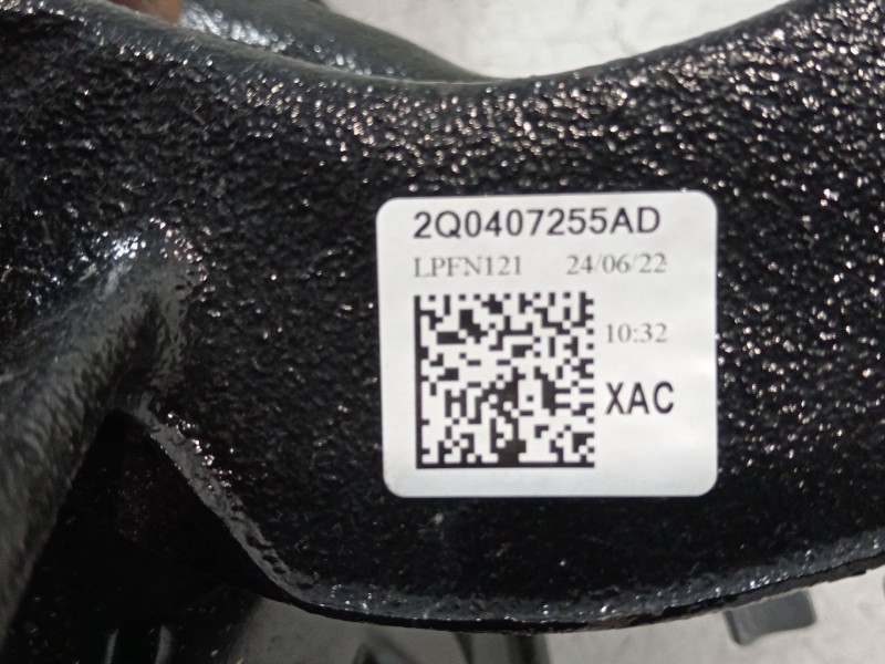 Recambio de mangueta delantera izquierda para seat arona (kj7, kjp) 1.0 tsi referencia OEM IAM 2Q0407255AD  