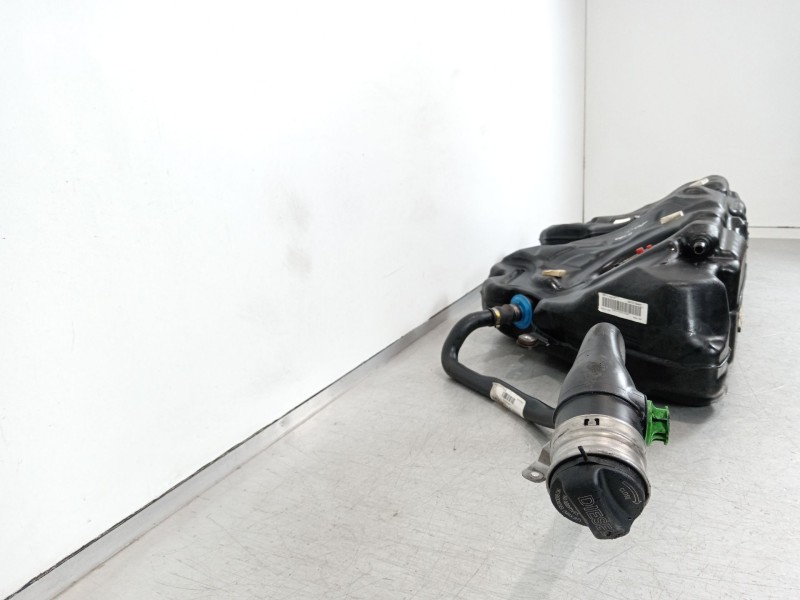 Recambio de deposito combustible para bmw 5 touring (f11) 525 d xdrive referencia OEM IAM 16117268032  