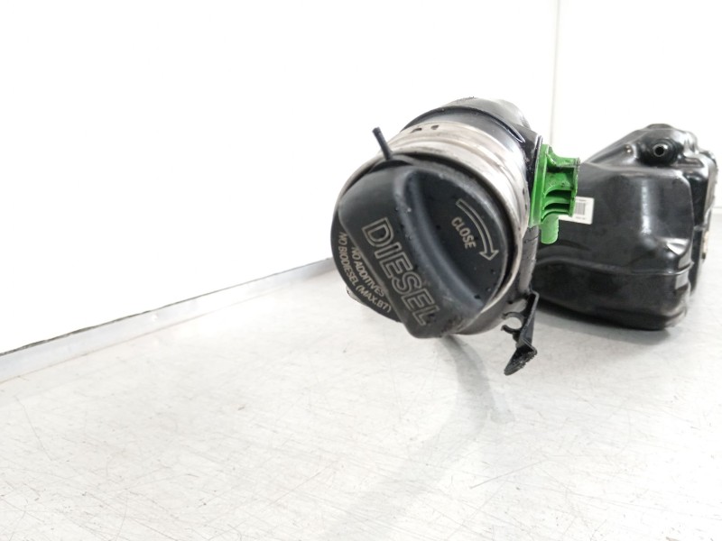 Recambio de deposito combustible para bmw 5 touring (f11) 525 d xdrive referencia OEM IAM 16117268032  