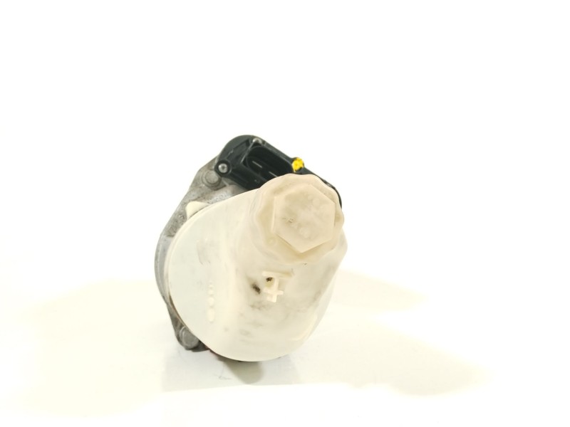 Recambio de bomba direccion para opel zafira / zafira family b (a05) 1.7 cdti (m75) referencia OEM IAM 13292554  