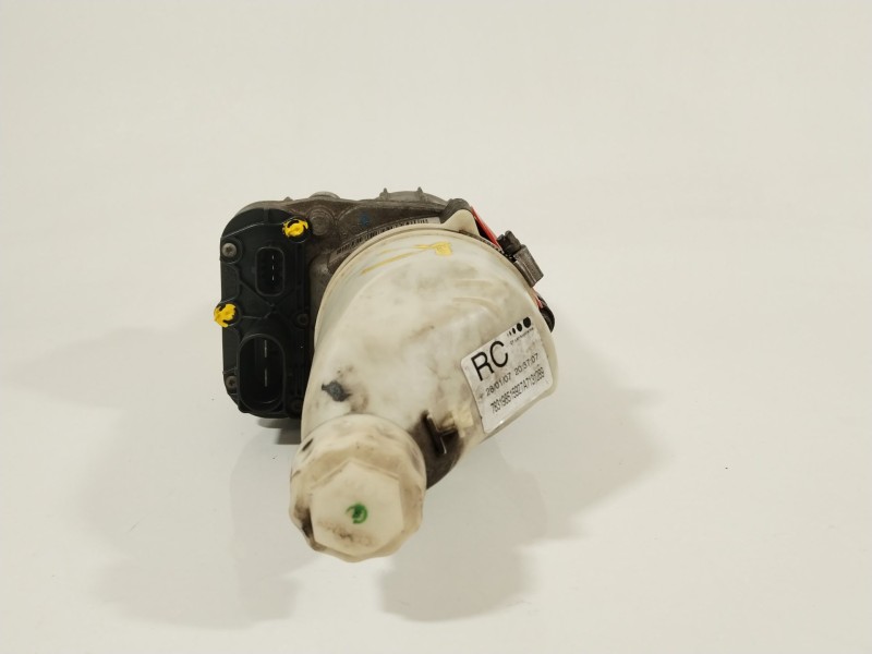 Recambio de bomba direccion para opel zafira / zafira family b (a05) 1.9 cdti (m75) referencia OEM IAM 13192897  