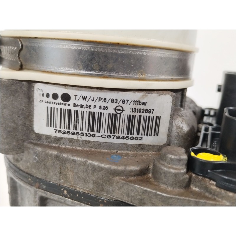 Recambio de bomba direccion para opel zafira / zafira family b (a05) 1.9 cdti (m75) referencia OEM IAM 13192897  