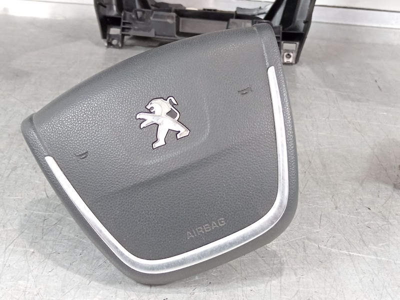 Recambio de kit airbag para peugeot 508 access referencia OEM IAM 9688971380 96863325ZE 9675127080