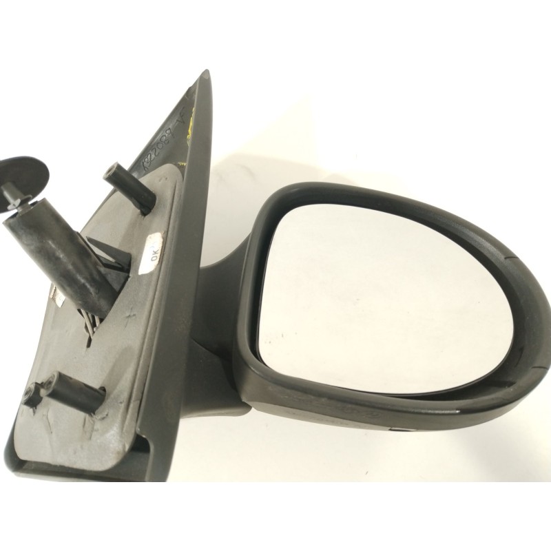 Recambio de retrovisor derecho para renault twingo ii (cn0_) 1.2 16v (cn0k, cn0v) referencia OEM IAM 7701067333  