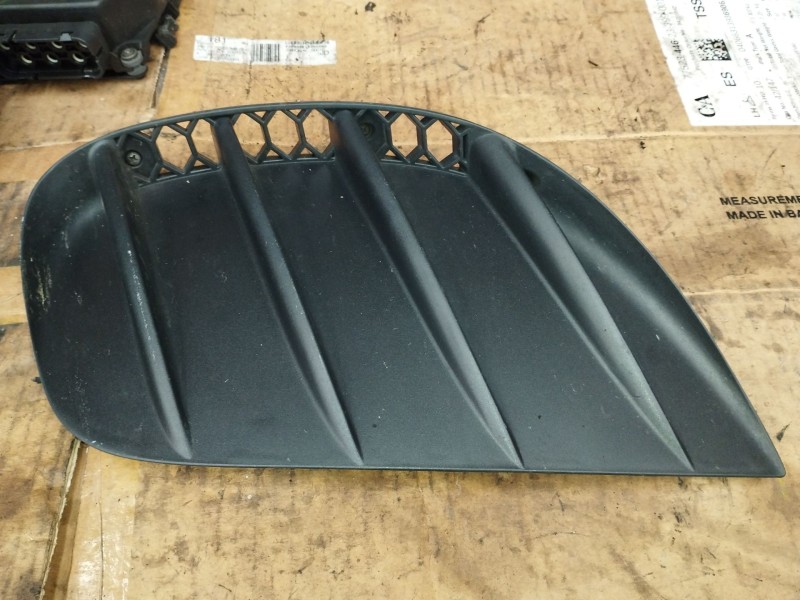 Recambio de rejilla paragolpes delantero para seat leon (1p1) 2.0 tdi referencia OEM IAM 1P1071622  