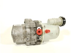 Recambio de bomba direccion para dacia logan express ambiance referencia OEM IAM 8200963686  