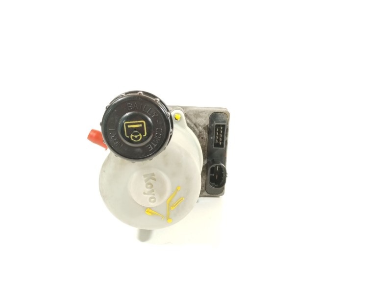 Recambio de bomba direccion para dacia logan express ambiance referencia OEM IAM 8200963686  