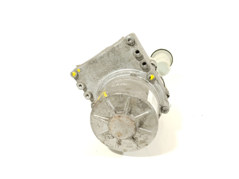 Recambio de bomba direccion para dacia logan express ambiance referencia OEM IAM 8200963686  