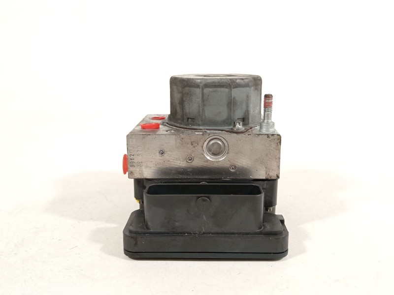 Recambio de abs para toyota auris (_e18_) 1.4 d-4d (nde180_) referencia OEM IAM 4454002500  269637