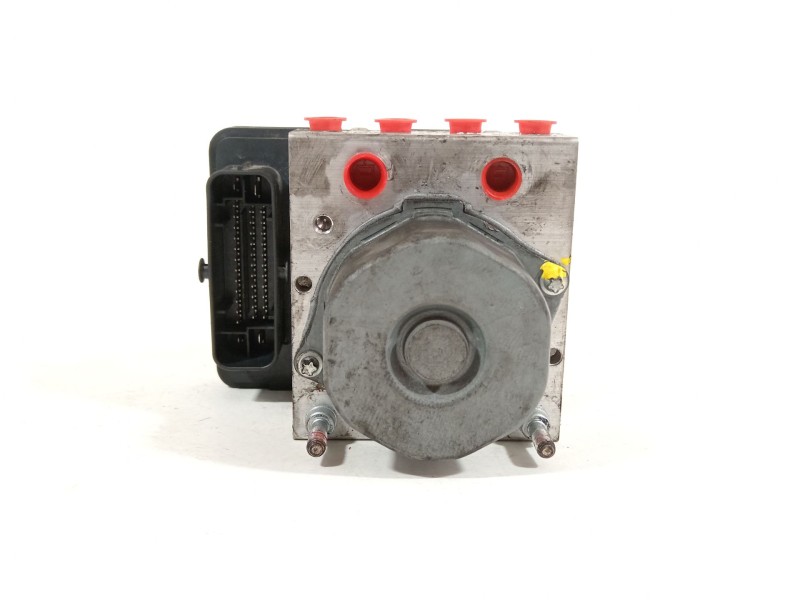 Recambio de abs para toyota auris (_e18_) 1.4 d-4d (nde180_) referencia OEM IAM 4454002500  269637