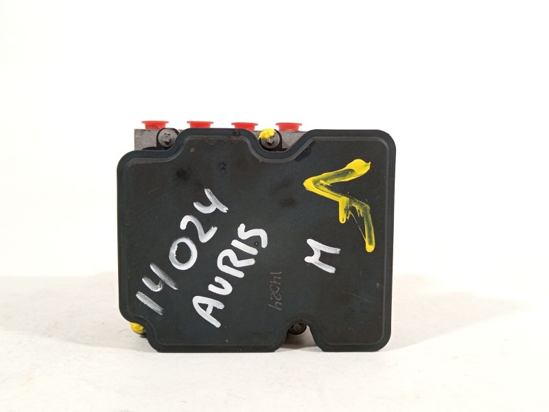 Recambio de abs para toyota auris (_e18_) 1.4 d-4d (nde180_) referencia OEM IAM 4454002500  269637