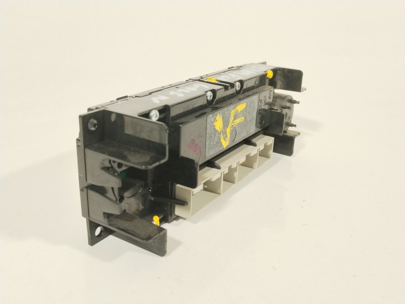 Recambio de mando climatizador para volkswagen golf iv (1j1) 1.9 tdi referencia OEM IAM 3B1907044C  