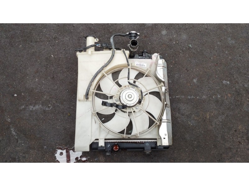 Recambio de electroventilador para toyota aygo x-cite referencia OEM IAM 163600Q021  