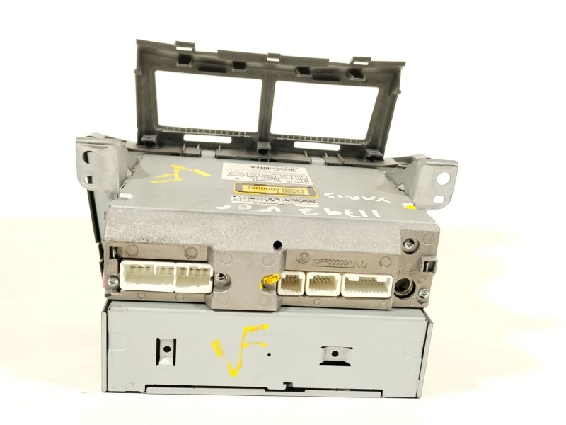 Recambio de sistema audio / radio cd para toyota yaris (ksp9/scp9/nlp9) básico referencia OEM IAM 861200D210  