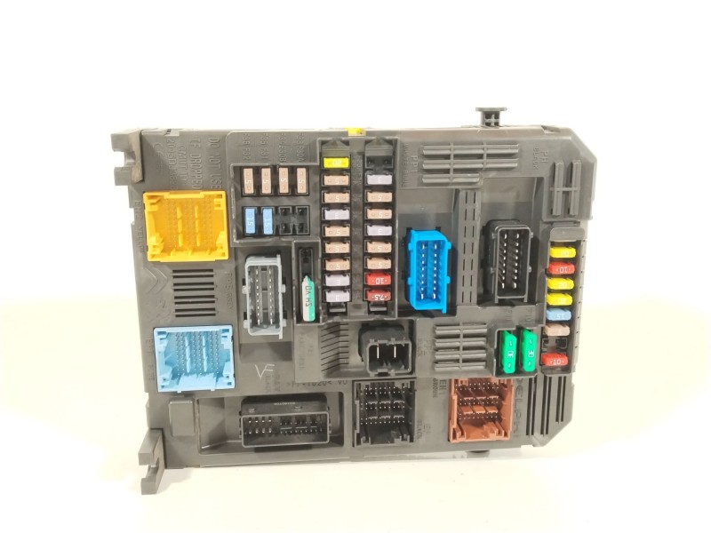 Recambio de caja reles / fusibles para citroën c4 picasso ii 1.6 bluehdi 120 referencia OEM IAM 9819851380  