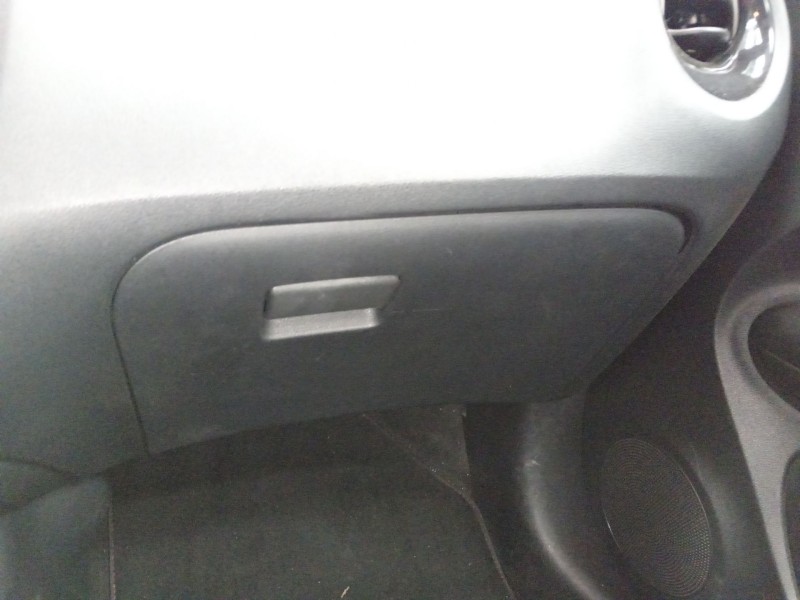 Recambio de guantera para nissan juke (f15) 1.6 dig-t nismo rs referencia OEM IAM 685201KP0A  