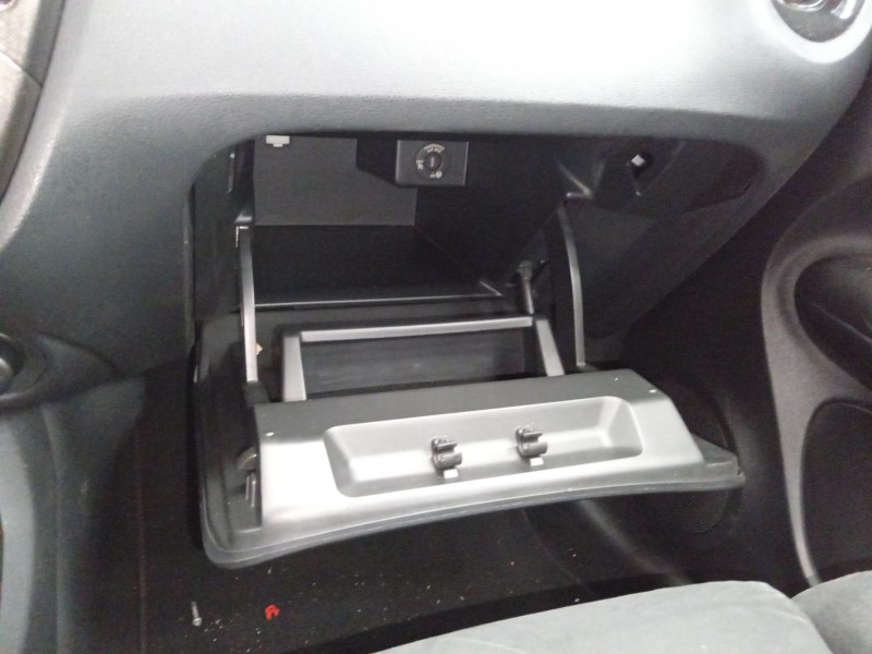 Recambio de guantera para nissan juke (f15) 1.6 dig-t nismo rs referencia OEM IAM 685201KP0A  