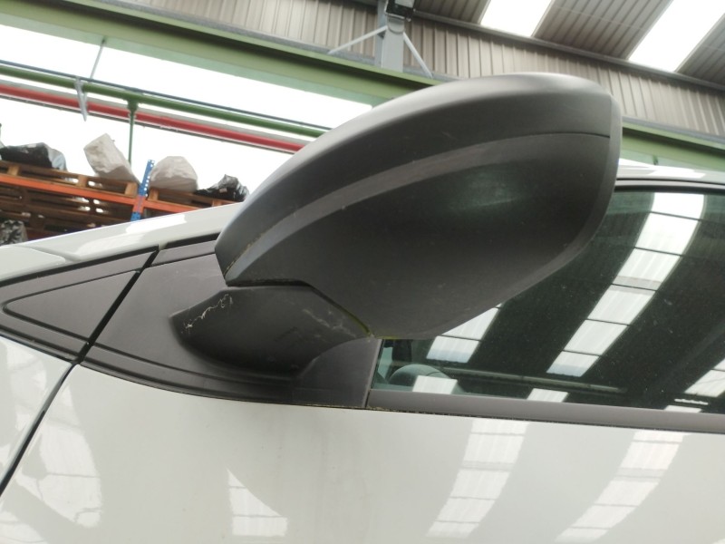 Recambio de retrovisor izquierdo para dacia sandero iii 1.0 tce 90 referencia OEM IAM   