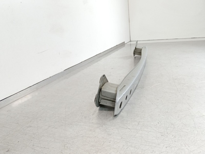 Recambio de refuerzo paragolpes trasero para toyota aygo x-cite referencia OEM IAM 521710H020  