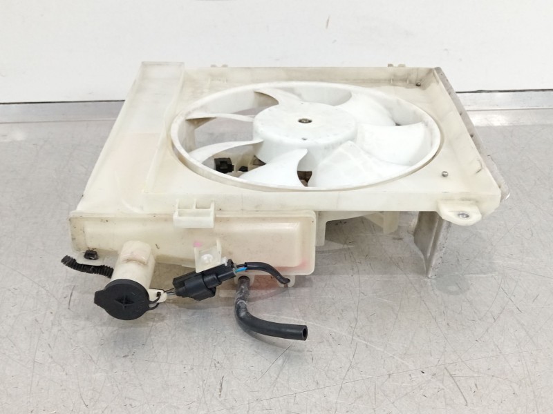 Recambio de electroventilador para toyota aygo x-cite referencia OEM IAM 163600Q021  