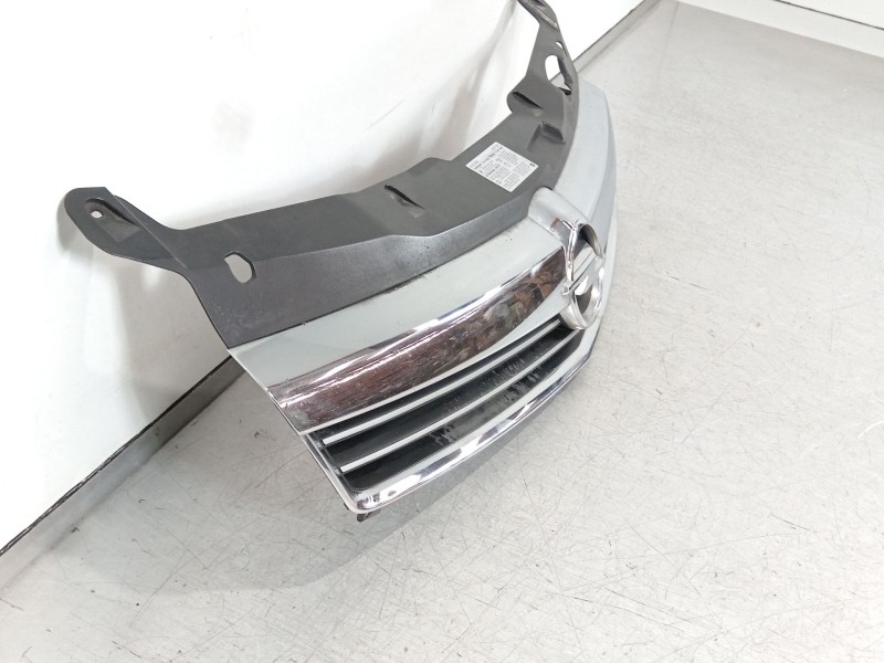 Recambio de rejilla delantera para opel astra h (a04) 1.6 (l48) referencia OEM IAM 13225780 13225775 46108/8395