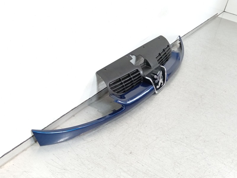 Recambio de rejilla delantera para peugeot 206 hatchback (2a/c) 1.4 i referencia OEM IAM 9628691277  9628934280